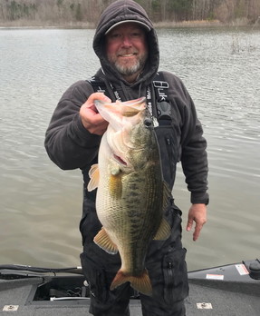 Orville Newlin with a 9.88-pound largemouth at Ocmulgee PFA