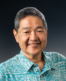 Tom Yoshida headshot
