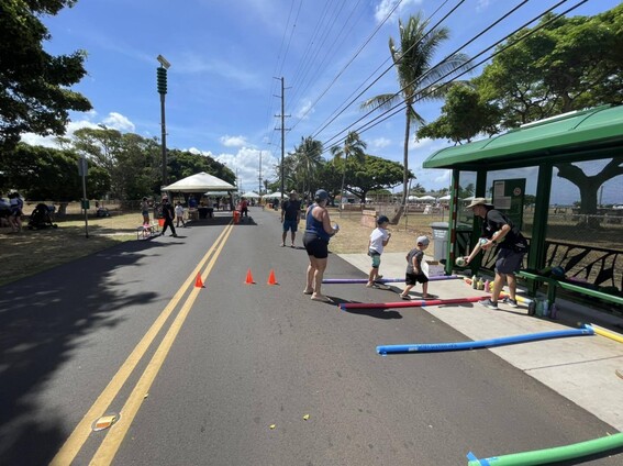 Play Streets Photo - street game by bus stop