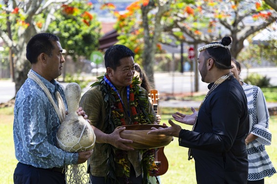 Kauai-Ishigaki Sister City Luncheon - Wai ceremony