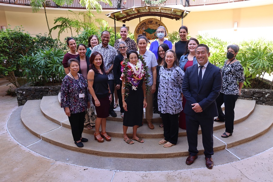 Emily Ishida, Mayor Kawakami, and AEA staff members