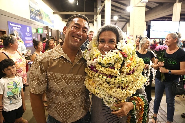 File photo of Mayor Kawakami and Kumu Hula Leināʻala Pavao-Jardin at Līhu‘e Airport on April 28, 2025. ###