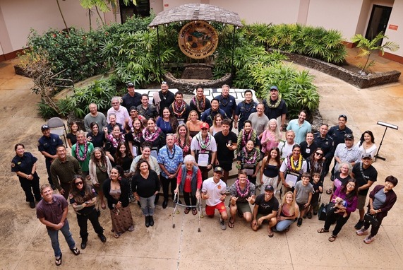 Crowd gathers in the Rotunda to honor first responders.