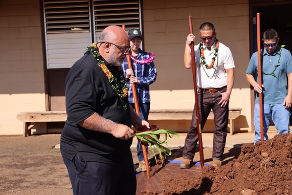 Kahu Sean Chun leads a blessing of the Hanapēpē Baseyard Renovation project on March 25, 2026.