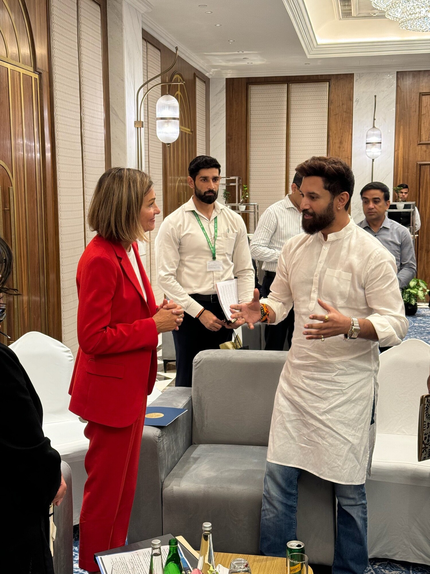 Gov. Reynolds meets with Min. Paswan