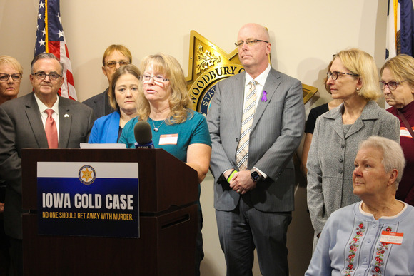 Lisa Schenzel speaking at Sioux City press conference