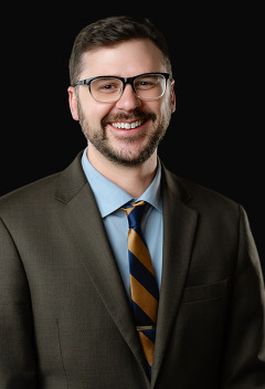 Headshot of Lee Grossman