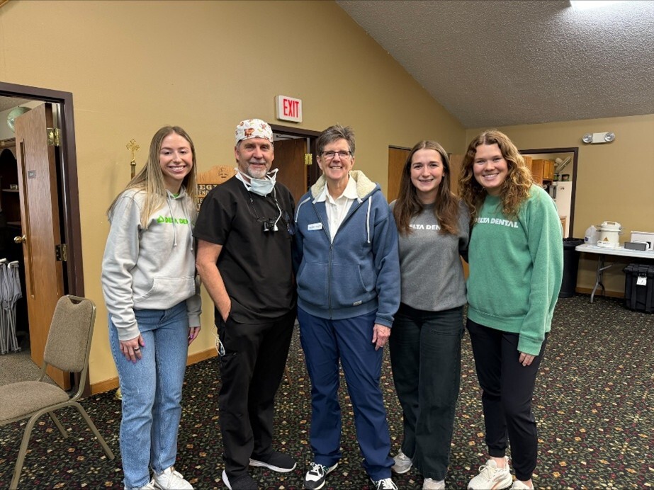 Delta Dental staff along with Dr. Johnson with Jet Dental and Storm Lake Mayor Meg McKeon 