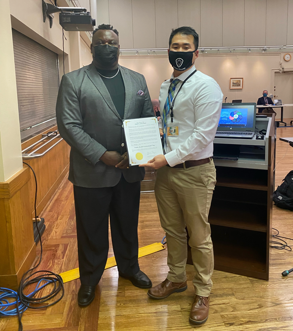 Photo of Mayor Bruce Teague and Sam Jarvis, of Johnson County Public Health