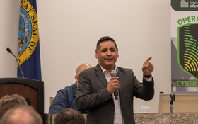 Alberto Gonzalez speaking at Cyber Discovery event