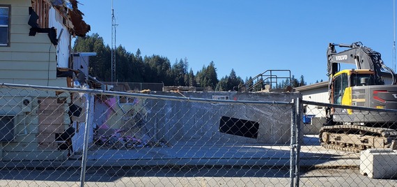 photo of demolition of admin building 2