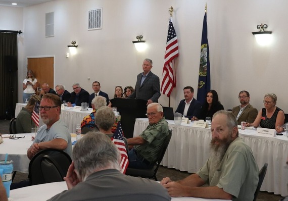 Governor listening to a question