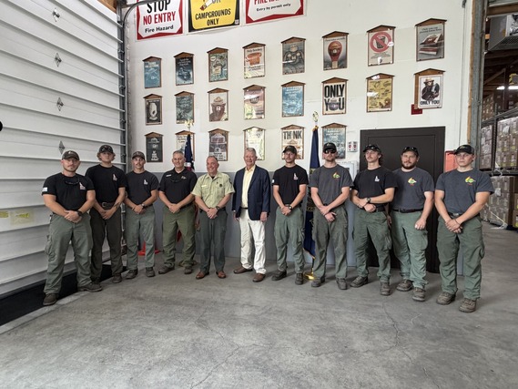 Gov. Little and Chief Schultz with Mica Fire Crew