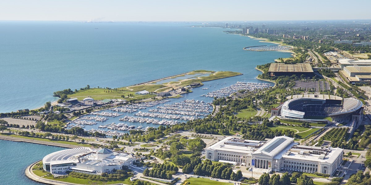 Lame Michigan next to Soldier Field, Adler Planetarium, and Field Museum
