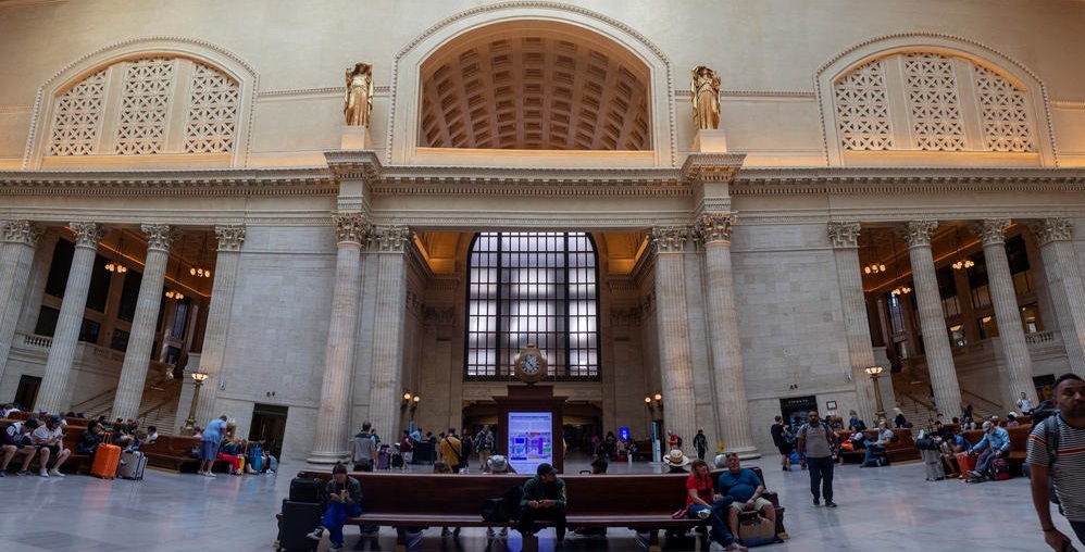 Photo of the interior of Chicago's Union Station