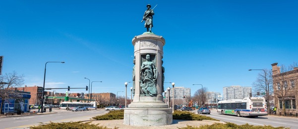 Bronzeville Chicago streetscape