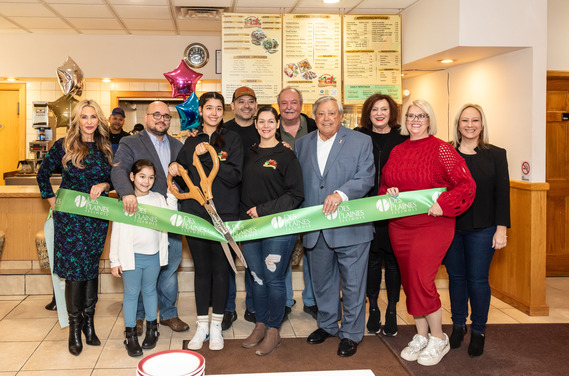 Los Azares Ribbon Cutting Photo