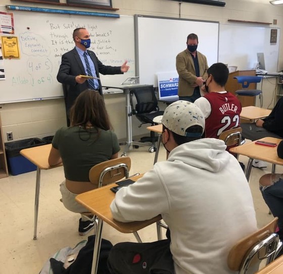 Schwarze discusses government with high school students
