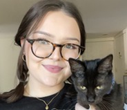 Elaina with black cat
