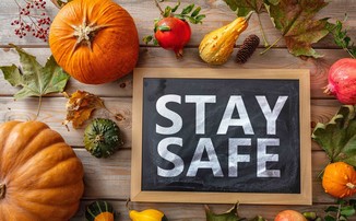 Stay Safe Thanksgiving table image