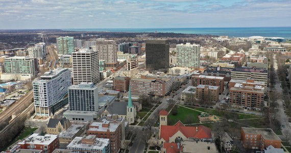 Downtown Evanston (credit Patrick Hughes, Jr.)