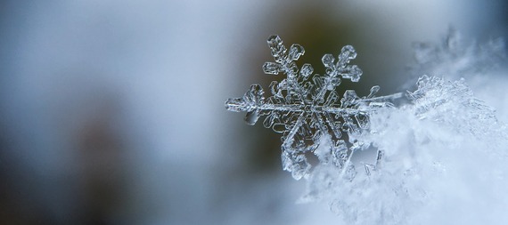 high resolution close-up of a snowflake