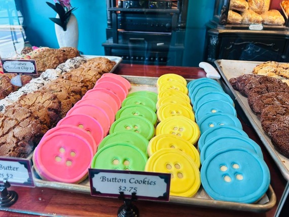  Button Bakery