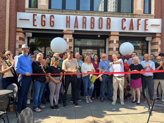 Egg Harbor Cafe ribbon cutting