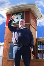 Deputy Chief Kevin Fadden offering daylight saving reminder to check batteries in smoke alarms