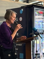 Sheila and Narcan vending machine