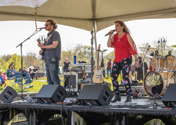 Wild Daisy band playing at Wine on Fox