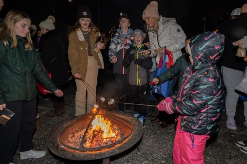 kids Christmas walk smores