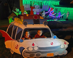 Ghostbusters car and halloween decor