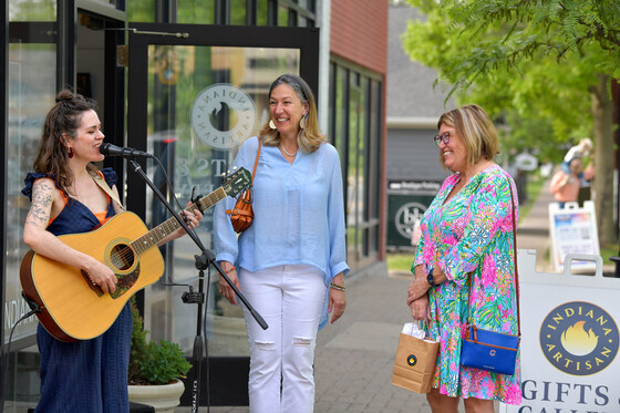 Meet Me on Main photo