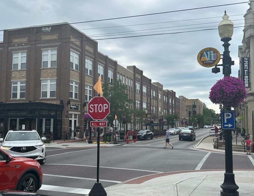 Main Street and Veterans Way stop sign