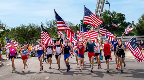 CarmelFest parade runners