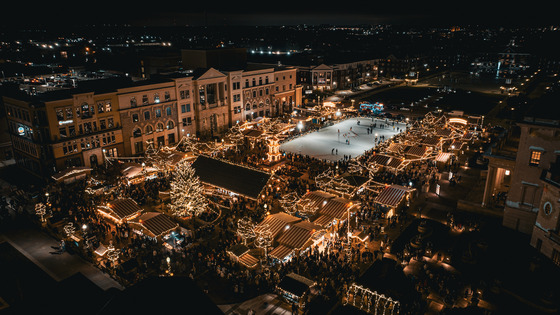Christkindlmarkt and Ice at Carter Green
