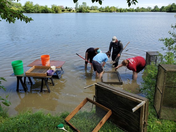 Indiana Outdoors: A Guide to Fishing, Hunting, and Wild Crops