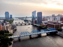 Image of the Grand Rapids city skyline