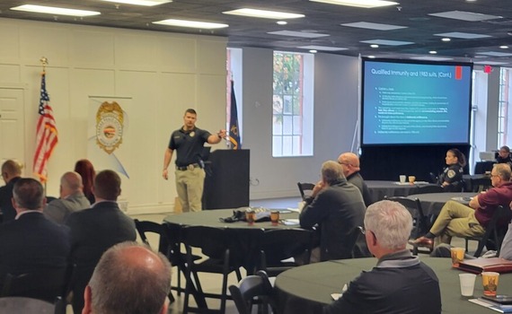 Sgt. Winslow teaching at state conference