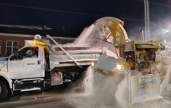 Crews hauling snow out of downtown