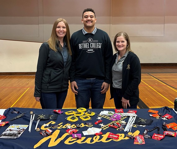 HR staff with intern Loggan Birch