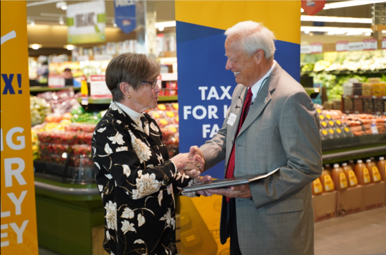 Governor Kelly at an Axing Your Taxes event, promoting fiscal responsibility