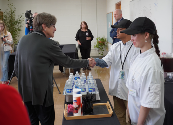 Governor Kelly Tours Butler County Special Education Interlocal