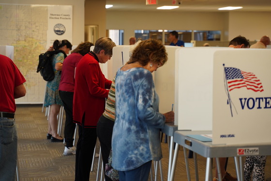 Governor Kelly completes her ballot at the Shawnee County Elections Office