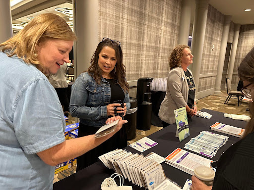 Holly Bloodworth exploring information about the science of reading