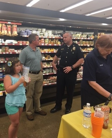 cops at Kroger photo w PM