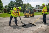 Photo of Mayor G and crew for pothole blitz