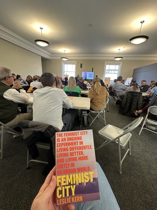 Feminist City (1)