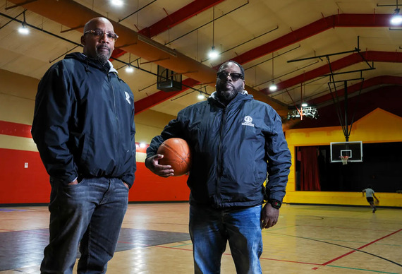 Darynell & ReShawn Courier Journal Photo